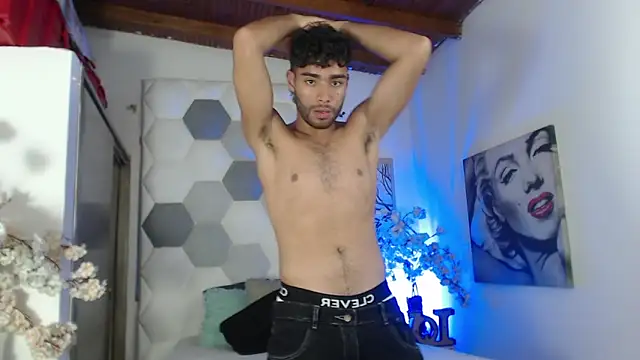 AlejandroGreco élő XXX-chatje