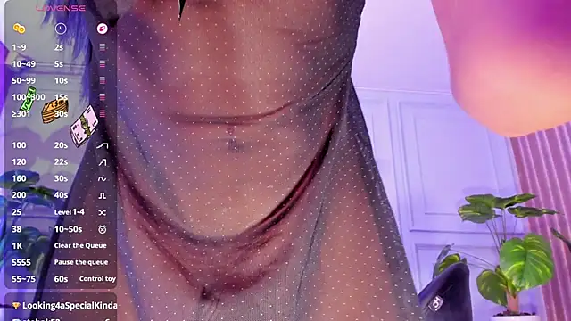 Czat XXX na żywo – keytinthomson_