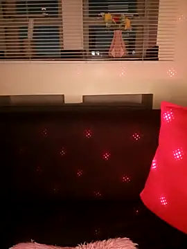 Chat +18 de ORUOMA ao vivo