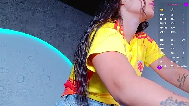 ReinaChloe Live XXX-Chat