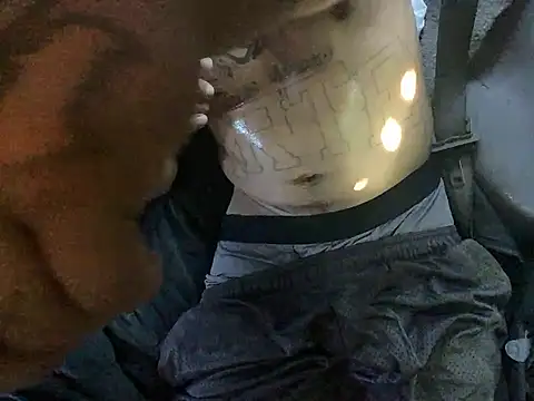 Asstray909's Webcam Show