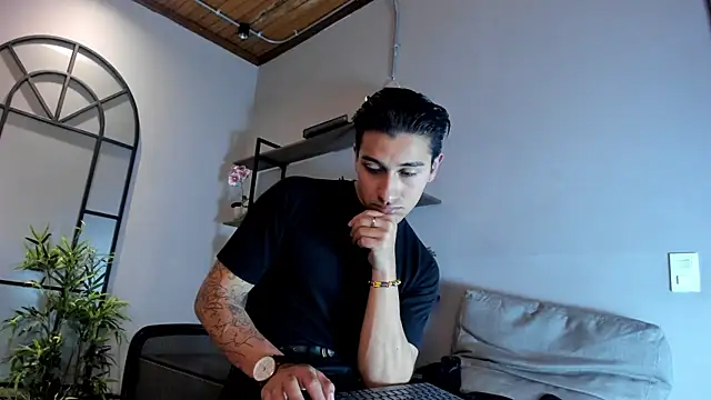 Andy_Joy_ Chat XXX live
