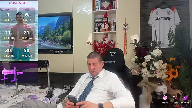 SpartacusDaddy48 Chat XXX live