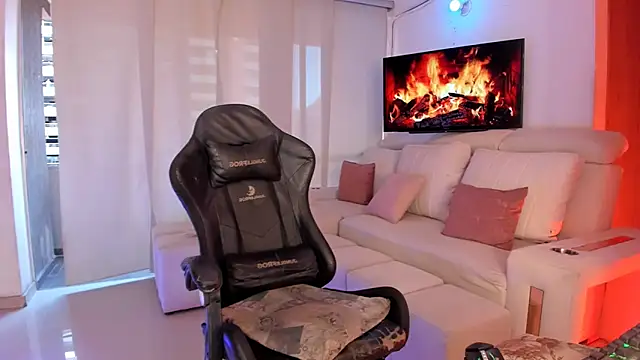 دردشة MissKendall الجنسية المباشرة