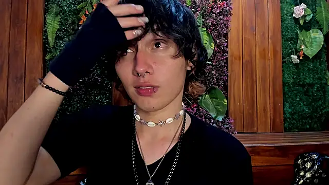 Brunodeluca_ Live XXX-Chat