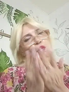 Catty_Lady Live XXX-Chat