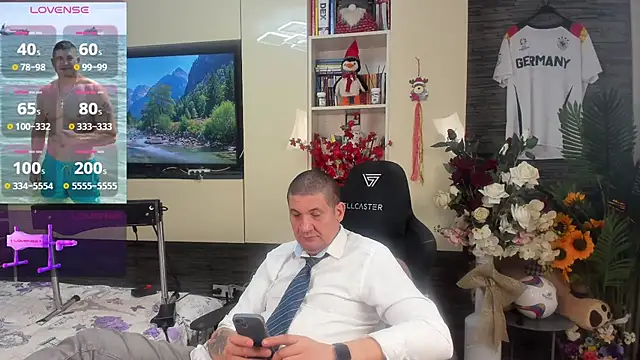 SpartacusDaddy48 Chat XXX in diretta