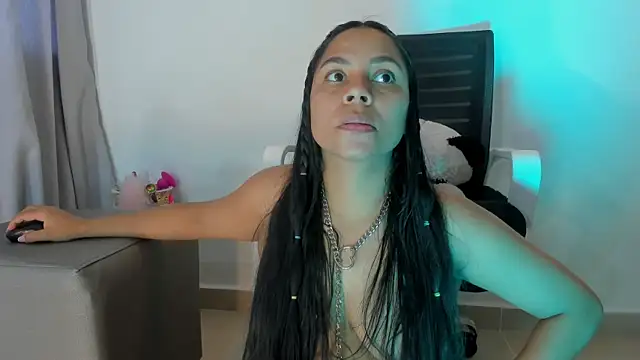 Nanny_11's Live XXX Chat