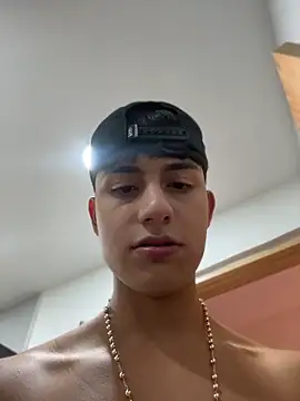 Lander_Cruz Live XXX-Chat