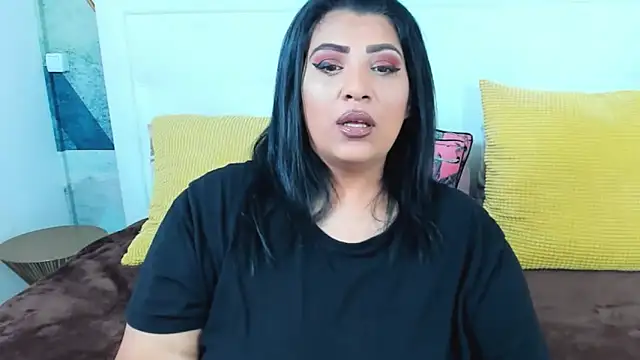 AmyCubes live XXX chat