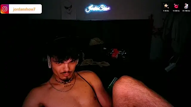 JordanShow Live XXX Chat
