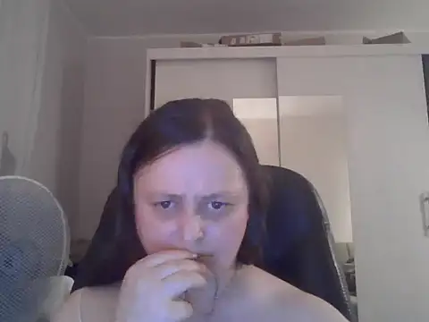 TaylorLovely's Live XXX Chat