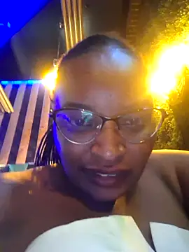 Goddess_of_Hearts' Live XXX Chat