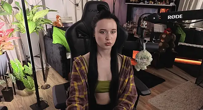 XXX chat uživo modela KiraLiLime