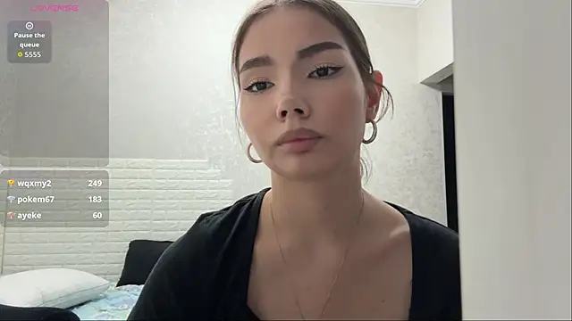 Živý XXX chat MarylnMonnier