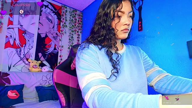 Vicky_Miller_05 Adlı Modelin Canlı XXX Sohbeti