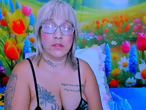 indianroxy Live XXX Chat