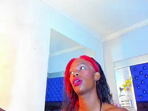 MISTRESS-BBCTSX Adlı Modelin Canlı XXX Sohbeti