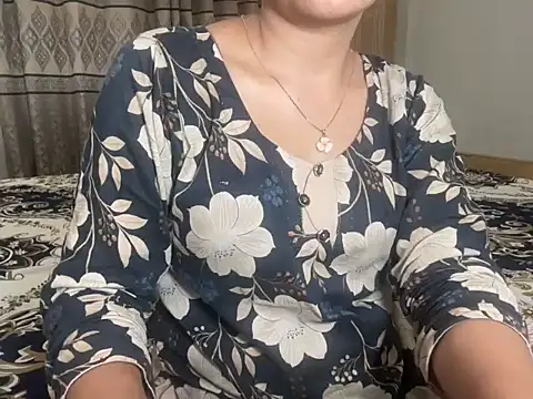 Онлайн чат XXX Chanchal--Navya