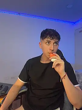 OLIVER_K – Naživo XXX chat