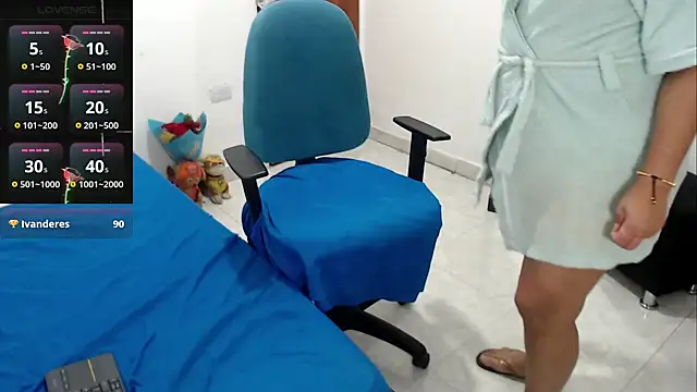 LAURA_Foxht 라이브 XXX 채팅