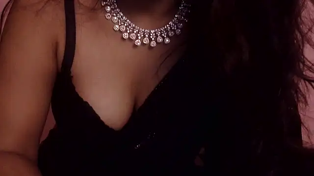 Night__blOOms Live XXX Chat