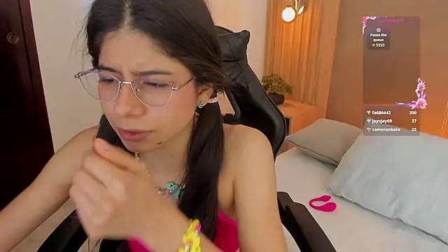 carlina_15 – Live XXX-chat