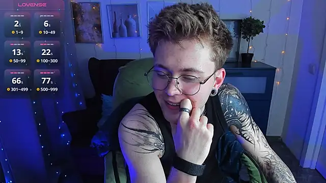 Thomas_Norton Chat XXX live