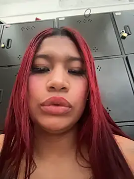 Chat +18 de Cherry_Charlottee ao vivo