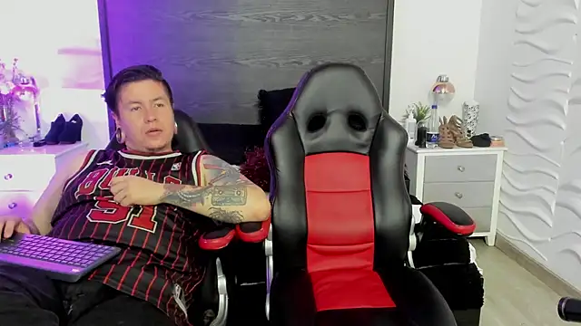 inkedsinners_ Chat XXX in diretta