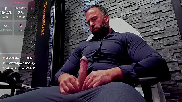 David_Big_Daddy Adlı Modelin Canlı XXX Sohbeti