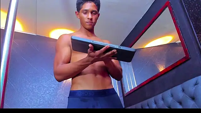 Yoel_Blessed Live XXX Chat
