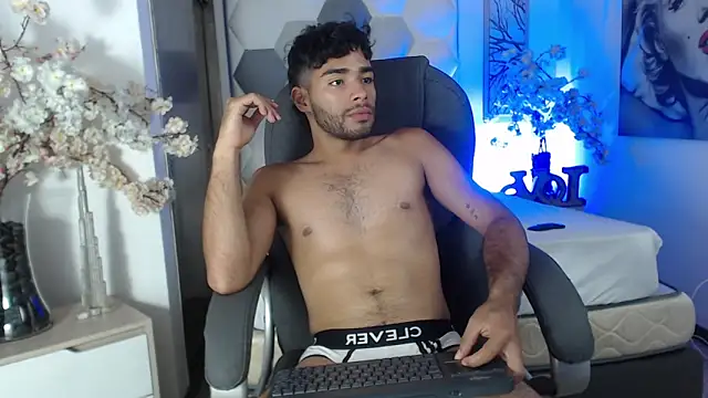 AlejandroGreco Live XXX Chat