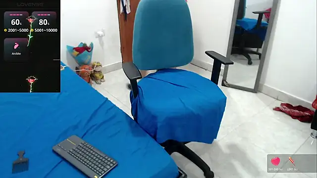 LAURA_Foxht XXX чат на живо