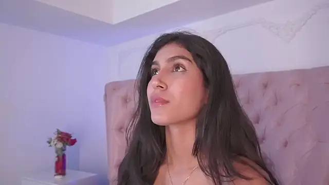 LucianaBlanco_'s Live XXX Chat