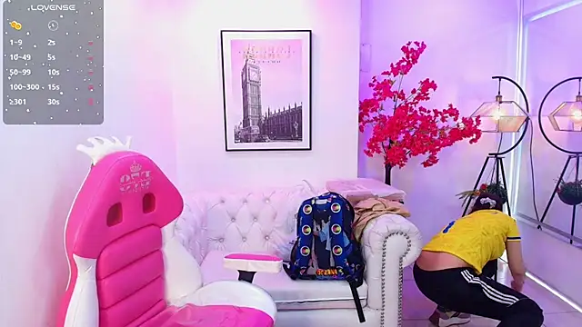 Shady_bug Live XXX-Chat