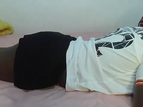 HOTMAYA254's Live XXX Chat