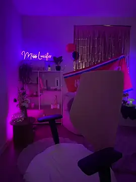 Miss_Lucifer6のライブXXXチャット