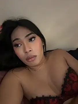hugecock_tamira 웹캠 쇼