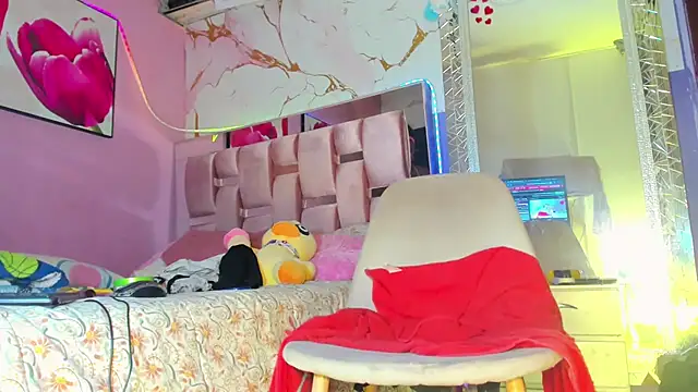 HUGE_BLACKCOCK Live XXX-chat