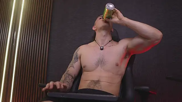 JacksonOlsenn Show Webcam