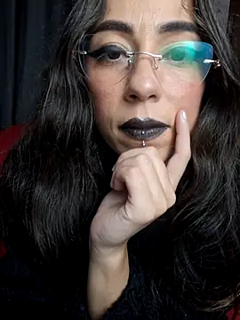 Steph_Oliveira Adlı Modelin Canlı XXX Sohbeti
