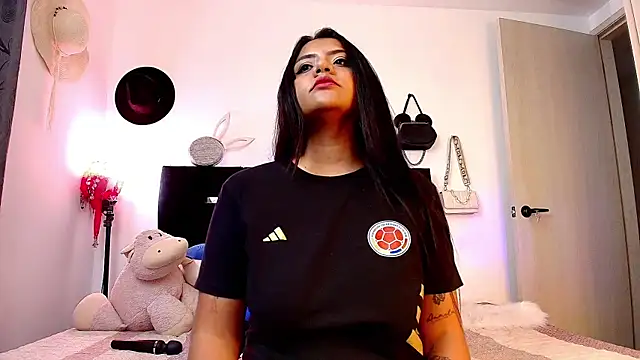 צ'אט XXX בשידור חי של Camila_Torresss