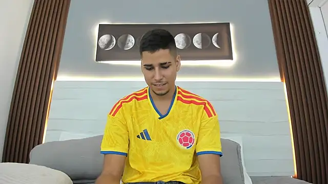 Mauro_boy Chat XXX live