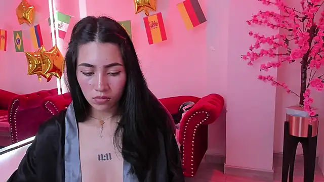 Rainy_dolln Live XXX chat