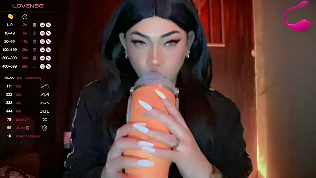 Chat +18 de madam_agnes1 ao vivo