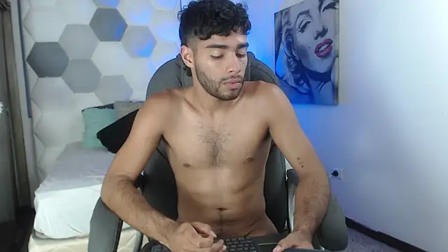 AlejandroGreco Live XXX Chat