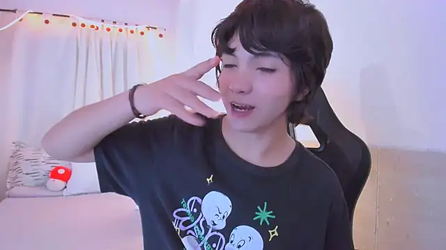 Sweet_Allan 即時 XXX 聊天