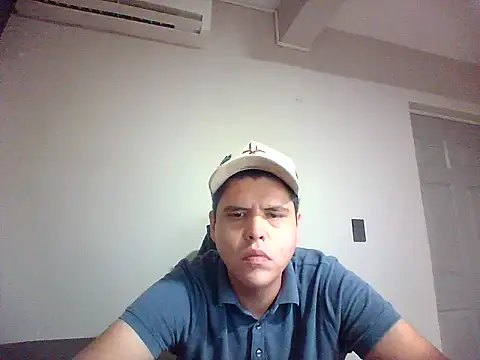 qcharly6 Шоу с уебкамера