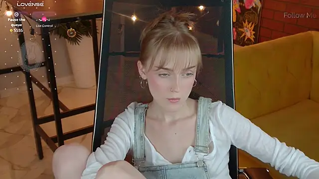 KiraMontoya live XXX chat